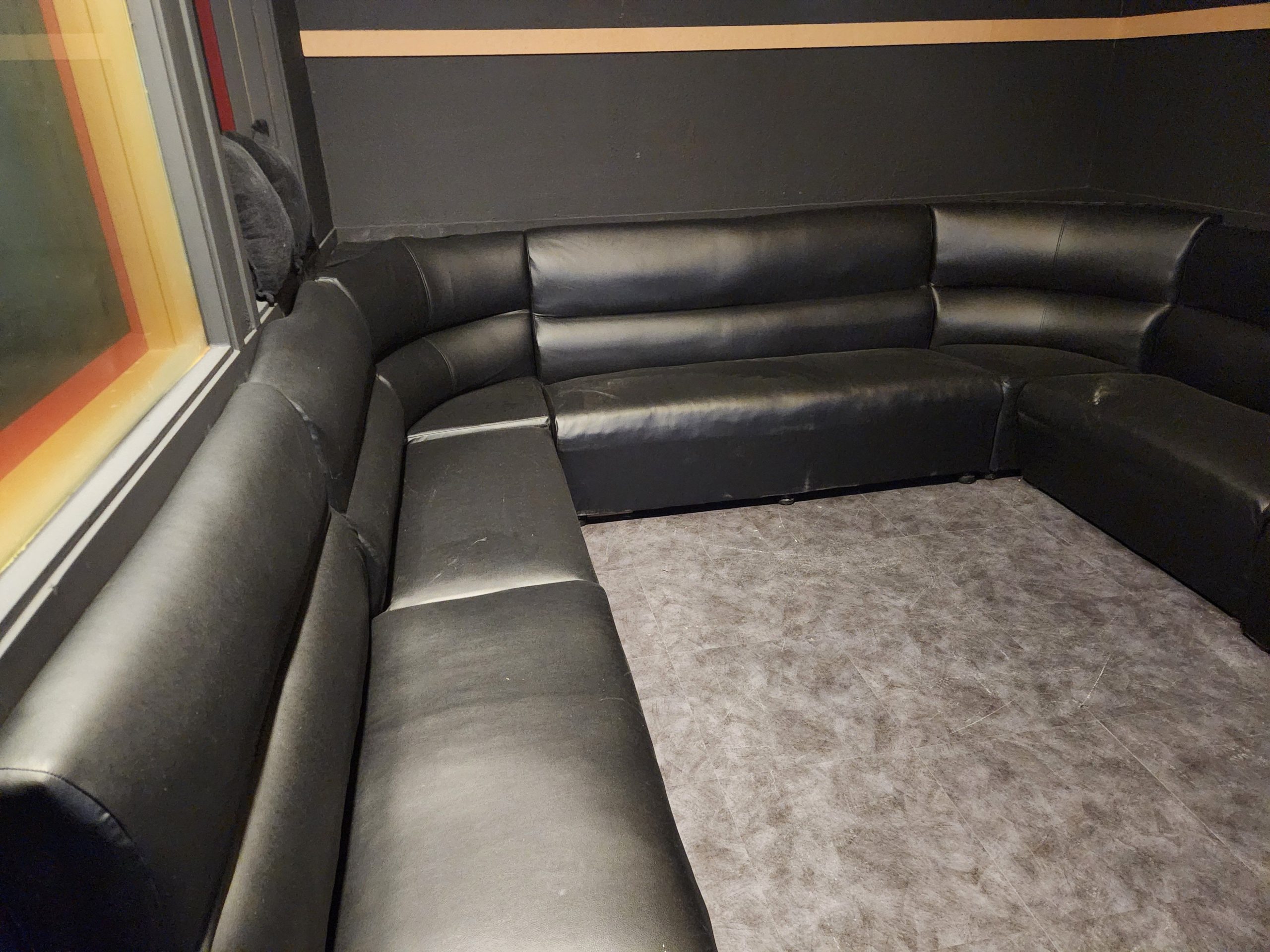 노래방쇼파천갈이 작업, 업소용쇼파제작, 노래방쇼파리폼