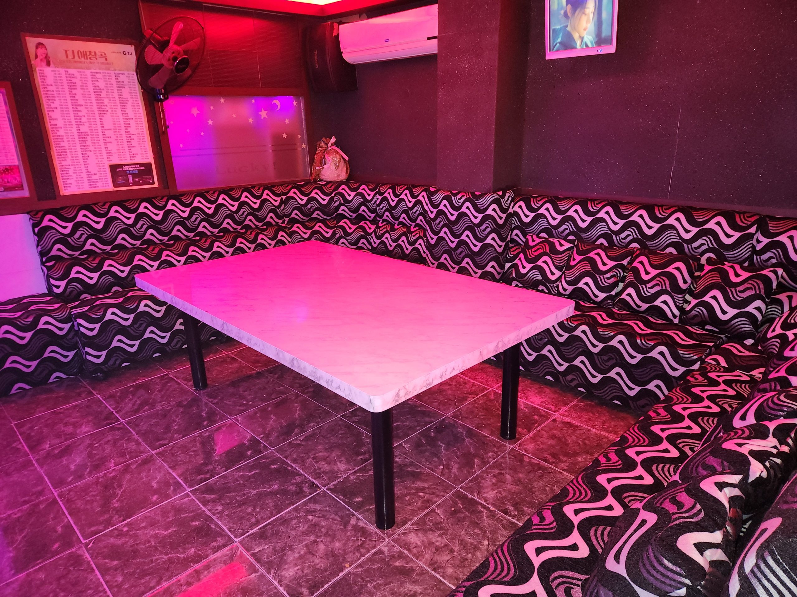 인천 주안 노래방 업소용 쇼파천갈이(낡은쇼파를 새것처럼)